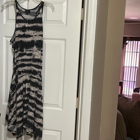 Sundress - Picture 1 of 1
